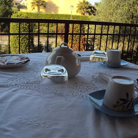 Rosa Del Garda * Λατζίζε