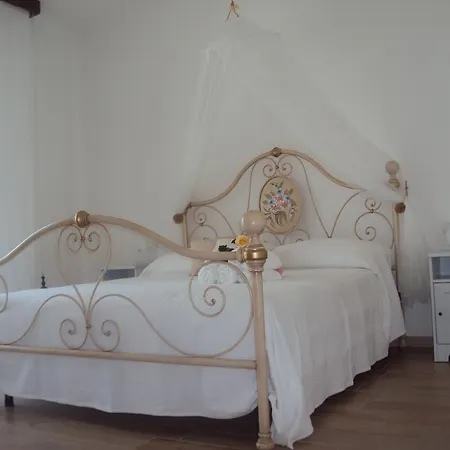 Rosa Del Garda Bed and Breakfast